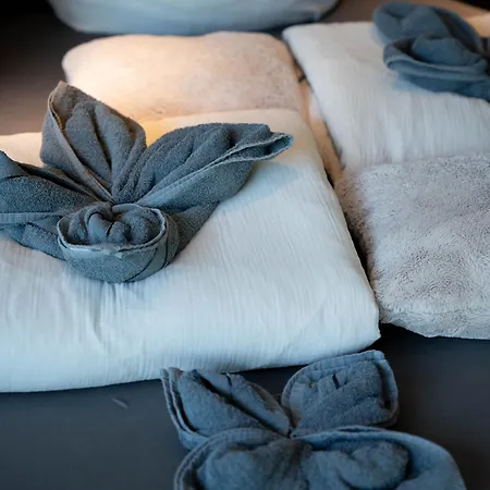 Sonnige Gartenwohnung 公寓 *